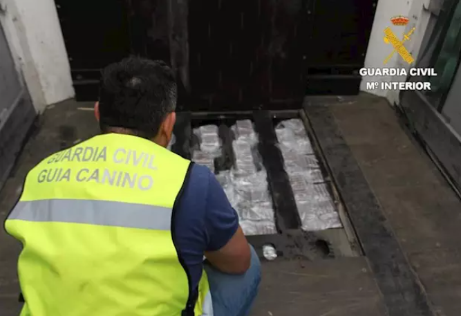 La Guardia Civil interviene 40 kilos de hachís en la frontera de Irun