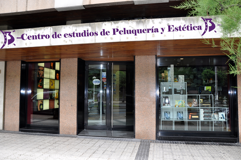 El centro de Estudios de Peluquería y Estética BETA cumple 30 años y reabre tras el  Covid-19