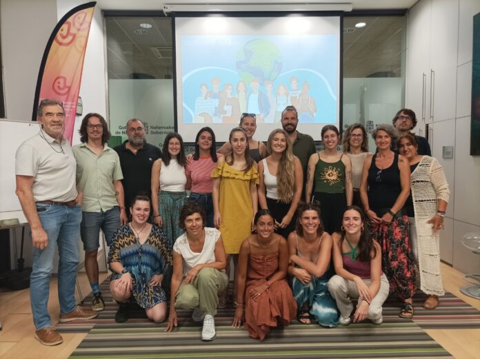 Nafarroako gazte boluntarioak Aljeria, Kolonbia, El Salvador eta Mexikoko hamar lankidetza proiektutara bidaiatzeko prestatzen ari dira