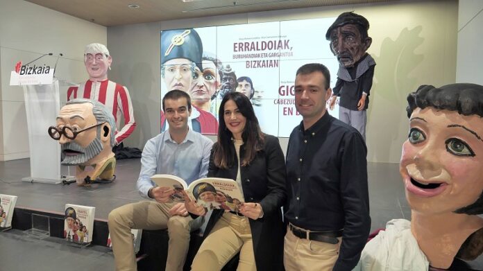 La Diputación Foral de Bizkaia publica el libro «Gigantes, cabezudos y Gargantúa en Bizkaia»