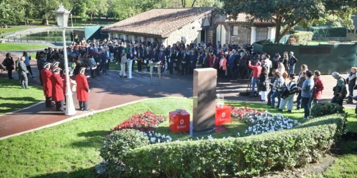 Bilbao rinde homenaje a todas las víctimas del terrorismo de la violencia política en el ‘Día de la Memoria’