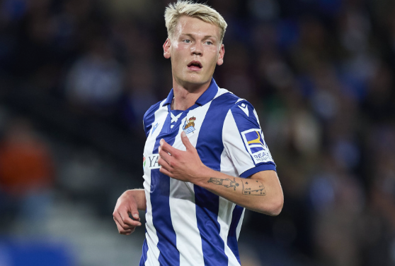Orri Óskarsson, en el top 6 de atacantes jóvenes más valiosos del mercado