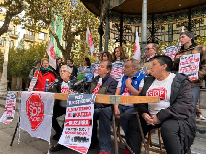Stop Desahucios denuncia la «indefensión» de dos inquilinos «vulnerables» que van a ser desahuciados de sus habitaciones en Donostia