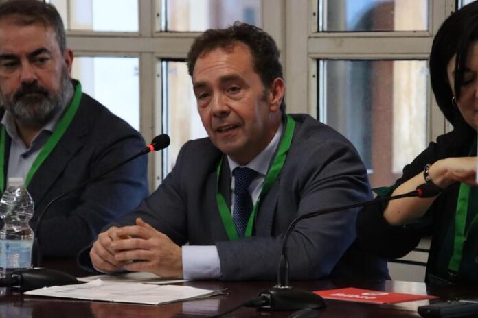 Juan Carlos Abascalek Etxebizitza eta Lurzoru Kudeatzaile Publikoen Espainiako Elkartearen Jardunaldiak inauguratu ditu