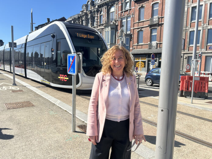 Mugikortasun Jasangarriaren sailburuak esperientziak partekatu ditu Liejako tranbiako arduradunekin