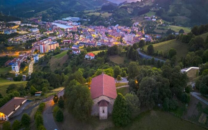 El acceso a Zumarraga por la N-I en Beasain permanecerá cerrado esta noche