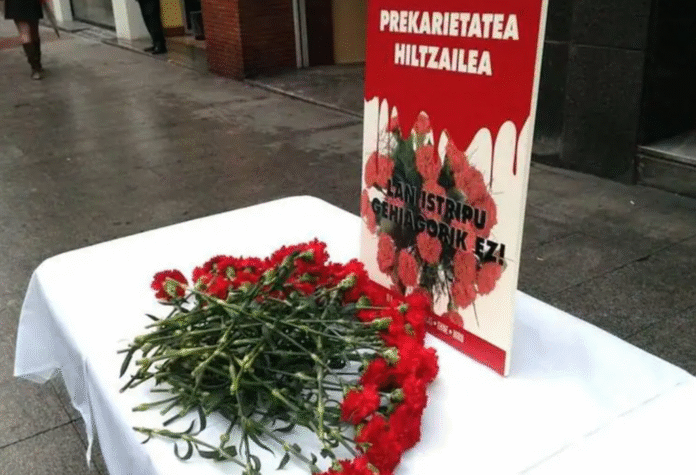 Muere un trabajador al precipitarse desde el tejado de un edificio en Bilbao