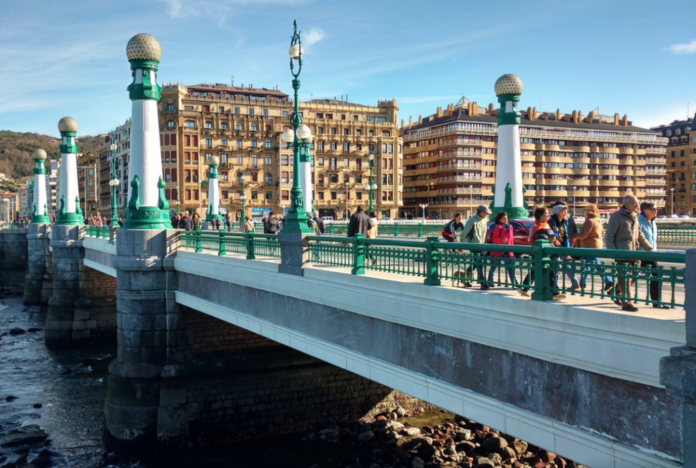 Donostiak 189.866 biztanle ditu