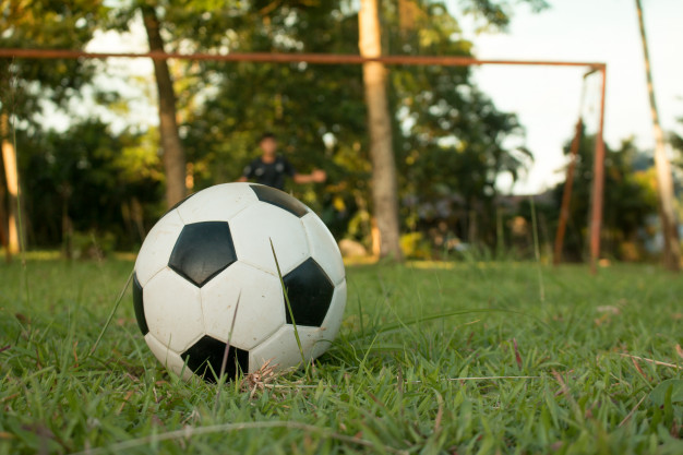 Saskibaloiko, futboleko eta eskubaloiko kirol anitzeko instalazio berriak ireki dira Lasesarren eta San Bizenten