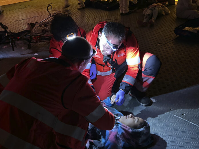 Osasunbideako Larrialdietako profesionalek Tolosan larrialdietako medikuntzan murgiltzeko prestakuntza multisentsorial batean parte hartu dute