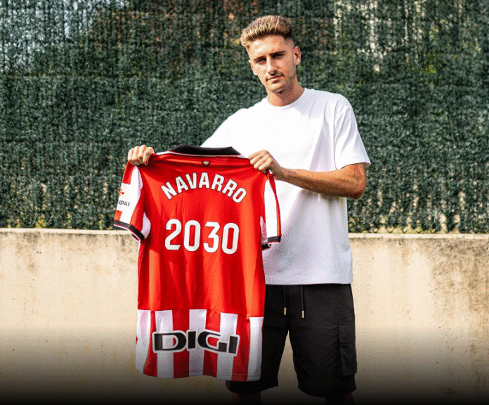Robert Navarro firma hasta 2030 con el Athletic Club