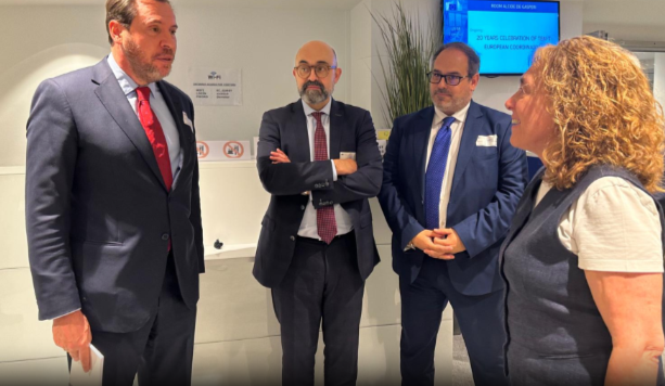 Mugikortasun Jasangarriaren sailburuak Frantziako Gobernuari eskatu dio herrialdearen hegoaldean abiadura handiko tren-sarea sustatzeko