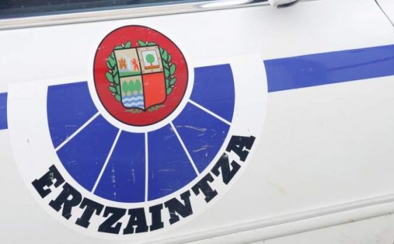 Detenido el autor de varios robos tras ser sorprendido intentando acceder a una vivienda de Astigarraga