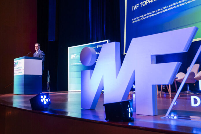 Imanol Pradales Lehendakariak amaiera eman dio Euskadin lankidetza publiko-pribatua sustatzeko “IVF Topaketak 2025” foroari