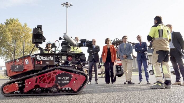 Bizkaiko Foru Aldundiak eta Portu Agintaritzak portuan larrialdiak prebenitu eta halakoei aurre egiteko hitzarmena berritu dute