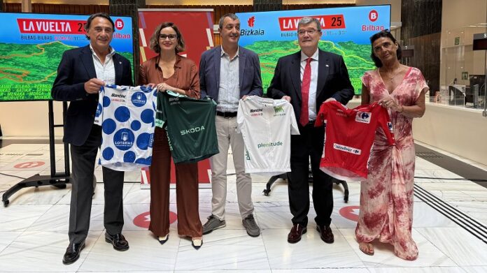 Jesús Loroño txirrindulari bizkaitarraren omenez egingo den “La Vuelta 25: Bilbo-Bilbo” etapa aurkeztu dute Bizkaiak eta Bilbok