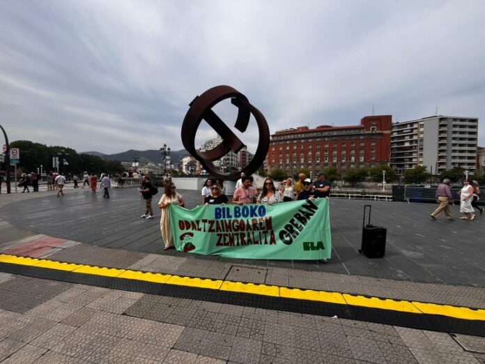 ELAk greba deitu du Udaltzaingoaren telefonogunean Bilboko Aste Nagusian zehar