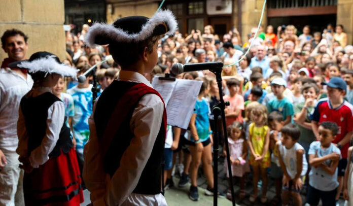 Hondarribiko Jai Nagusietako Pregoilari txikien hautaketa deitu dute