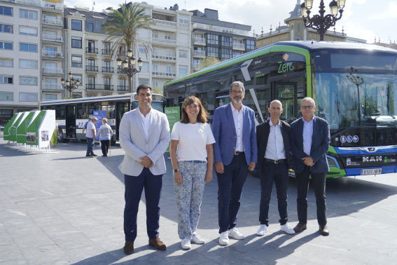 Dbus-ek autobus elektriko berrien onurak eskainiko dizkie donostiarrei