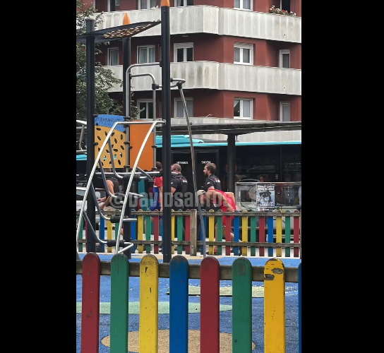 Siete personas detenidas por un delito de riña tumultuaria en una frutería de Errenteria