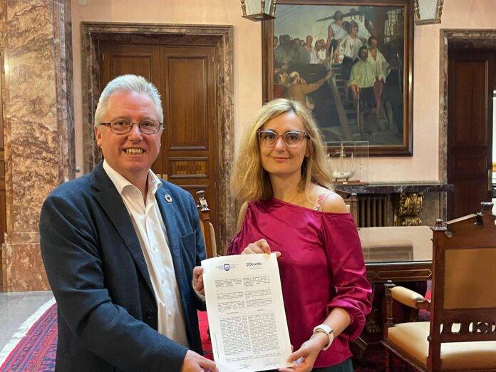 Jasangarritasun Departamentuak eta Deustuko Unibertsitateak elikagaiak alferrik galtzearen aurkako konpromisoa indartu dute