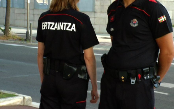 Detenido un joven de 23 años por múltiples robos en viviendas de Irun, Donostia y Legorreta