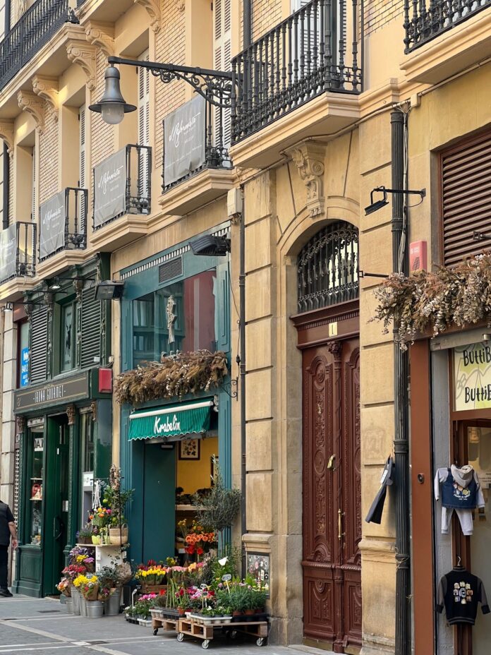 Merkataritza eta Kontsumoko Departamentuak 147.353 euroko zuzeneko lau laguntza eman dizkio Iruñeko Udalari