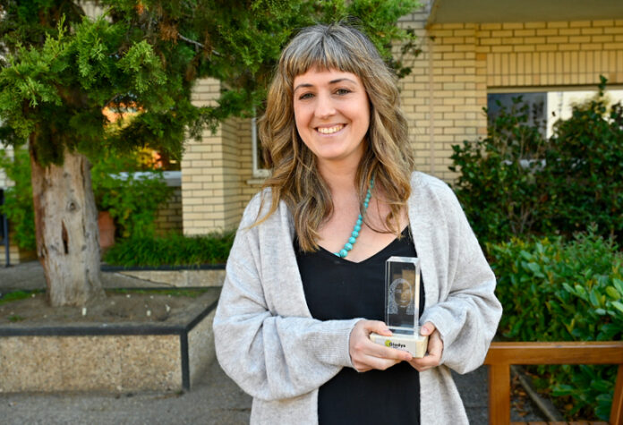 Usue Mori recibe el V Premio Gladys a mujeres del ámbito tecnológico