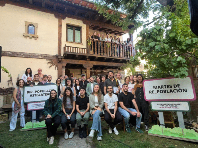 ‘Bir_populazio astearteak’ ezinbesteko hitzordua, landa inguruneei balioa ematen dieten belaunaldi berriei ahotsa emateko