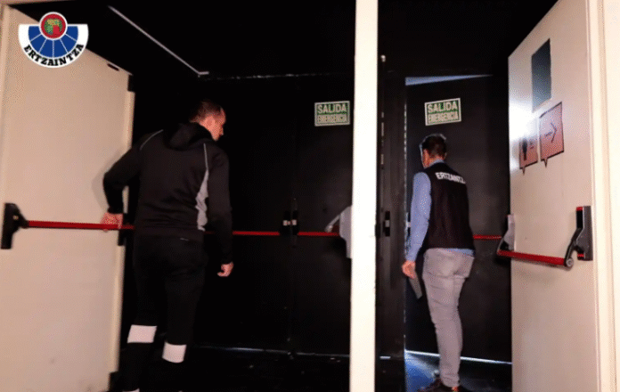 La Ertzaintza refuerza las inspecciones en discotecas ante las fiestas de Halloween