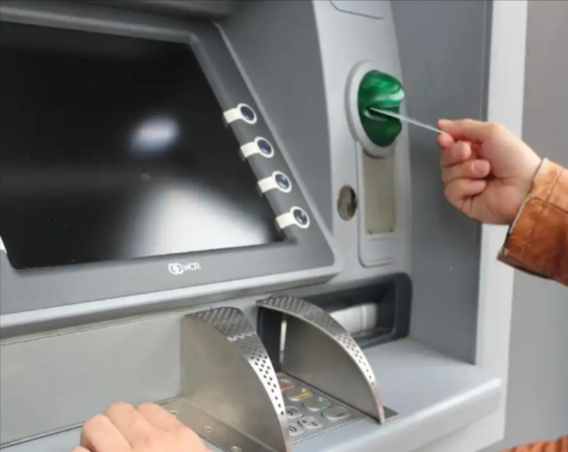 Zenbait finantza-entitateren interes eta komisioen gaineko zerga arautzen duen foru-arauaren aurreproiektua onetsi du Bizkaiak