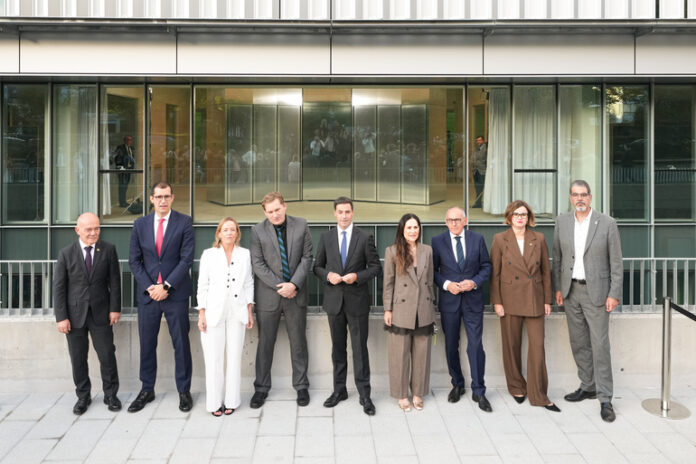 Eusko Jaurlaritzak eta IBMk Europako lehenengo IBM Quantum System Two inauguratu dute Donostian