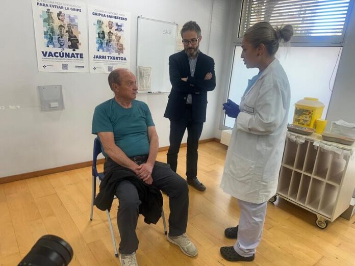 Osakidetzak gune berezi bat gaituko du Bilbon herritar guztiei gripearen aurkako txertoa jartzeko