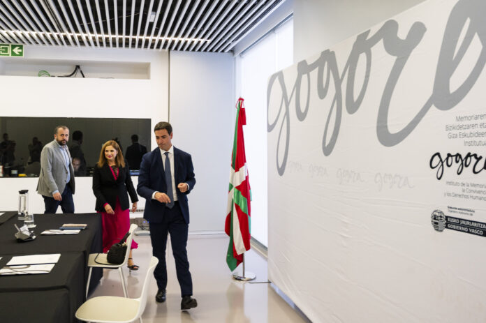 Euskadi, Nafarroarekin batera, Ministerioaren memoria demokratikoaren aurkako sinboloei eta elementuei buruzko Batzorde Teknikoko kide izango da