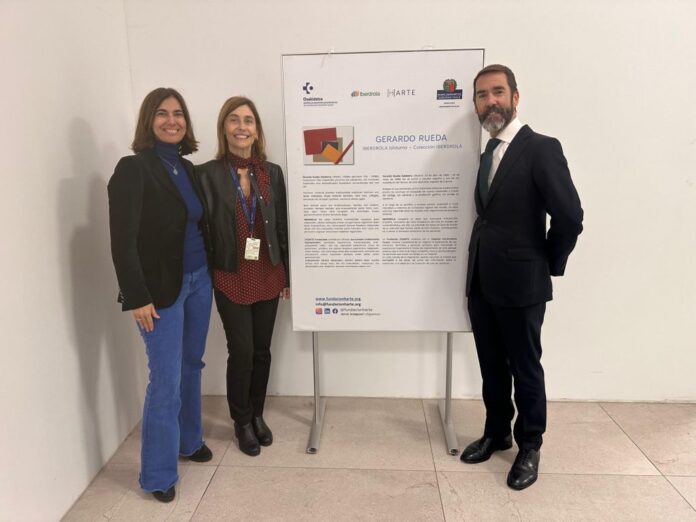 HARTE Fundazioaren eta Iberdrolaren erakusketara bisita instituzionala egin dute Gurutzetako ospitalean