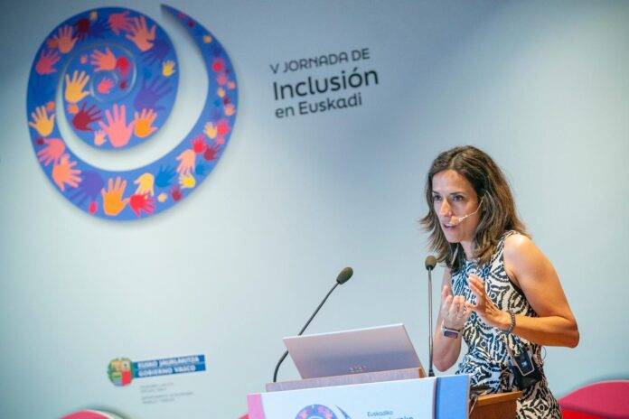 Ekonomia, Lan eta Enplegu Sailak inklusiorako eta laneratzeko ibilbide mistoen eredua aurkeztuko du Bartzelonan