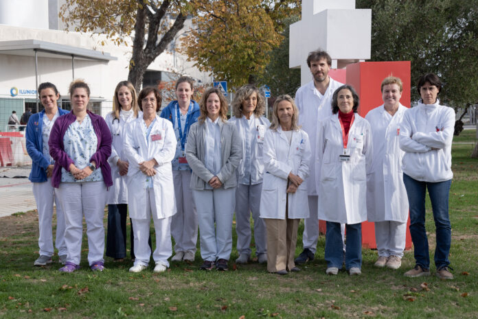 NOUko 400 pazientek baino gehiagok 1 motako diabetesa kontrolatzen dute glukosa neurtzea eta intsulina ematea automatizatzen duten sistemak erabiliz