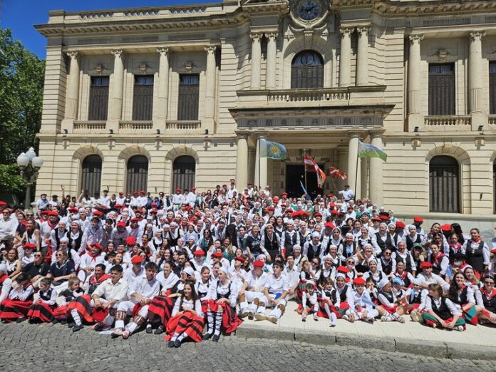 El encuentro anual de la diáspora vasco argentina reúne a más de mil personas