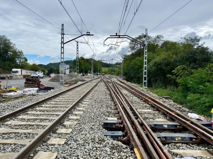 Renfe recupera mañana la doble vía entre Lezo e Irun, aumentando así las circulaciones de Cercanías en Gipuzkoa