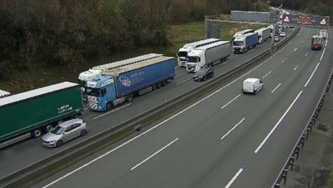 Las protestas de los agricultores provocan retenciones de camiones de 11 kilómetros en la AP-8 en Irun