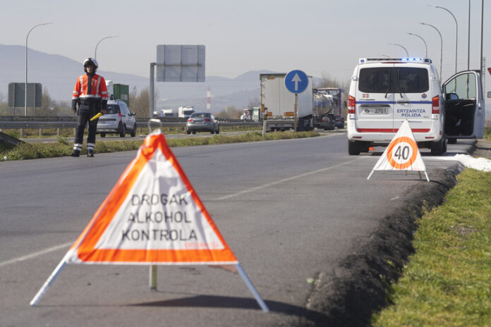 Aumentan los controles de alcohol y drogas en las carreteras vascas