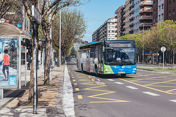 Dbusek marka guztiak hautsi ditu 2025ean: horrela hazi da autobusaren erabilera