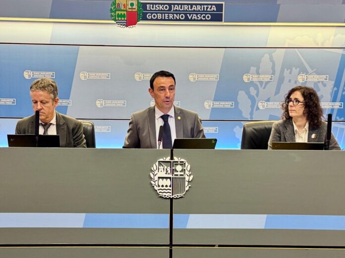 Torres lehendakariordeak nabarmendu du Euskadik “hazkunde sendoa” finkatzen duela 2025erako, eta ekonomiaren eta enpleguaren bilakaera egonkorra aurreikusten duela 2027ra arte