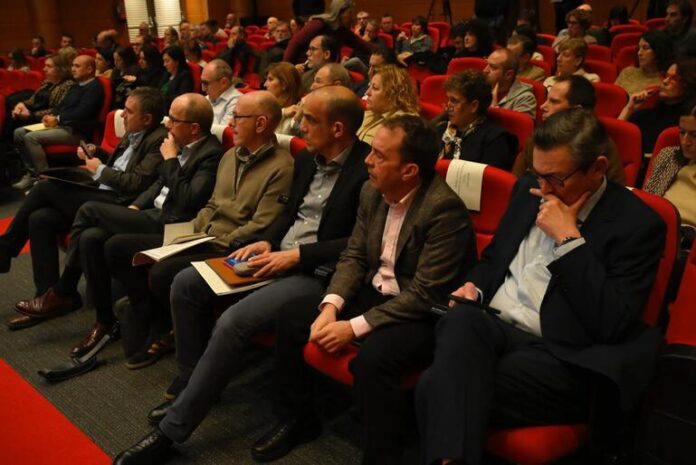 Eusko Jaurlaritzak Premiazko Neurrien Legea (PNL) hedatzen duten hainbat proiektu piloturekin hasi du 2026a, 1.000 BOE eta 250 zuzkidura-bizitoki eraikitzeko