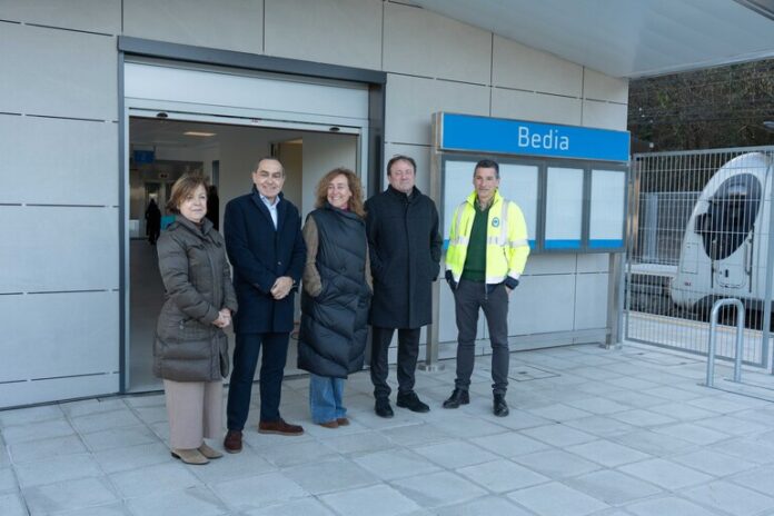 Bediako tren-geltoki berriak 43 plazako disuasio-aparkalekua du eta astelehenetik aurrera erabat erabilgarri egongo da