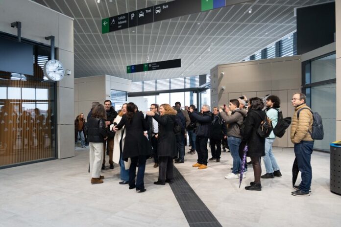 La nueva estación internacional de Irun inaugura sus primeros andenes