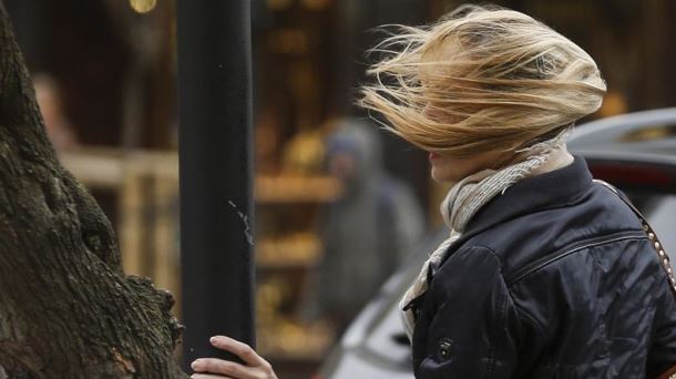 Aviso amarillo por rachas de viento que podrían alcanzar los 100 km/h