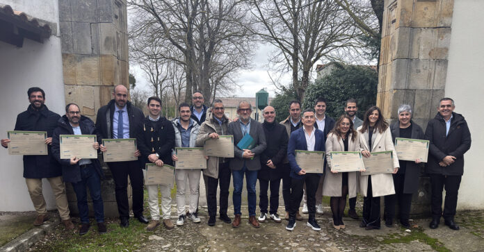 Nekazaritzako Elikagaien Enpresetako Zuzendaritzarako Programa Aurreratuak hirugarren promozioa graduatu du Euskadiko elikagaien sektorearen lehiakortasuna indartuz