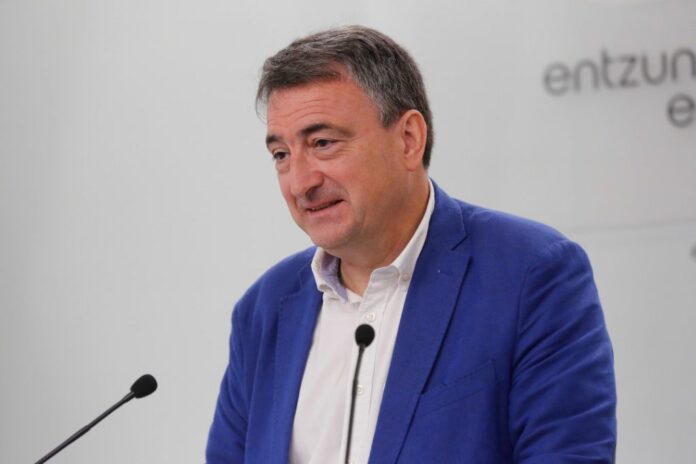 El PNV acuerda con el Gobierno proteger a pequeños propietarios dentro del escudo social