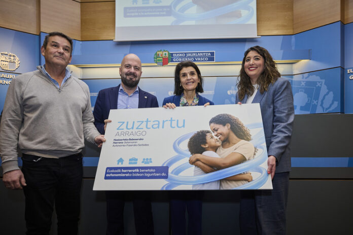 Nazioarteko babeserako harrera-sistemaren autonomia-faseak, bere lehen urteurrenean, 154 pertsonari arreta eman die bere hedapena  Euskadi osoan bermatuz